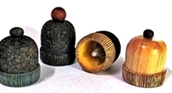 Knit hat bottle stopper examples