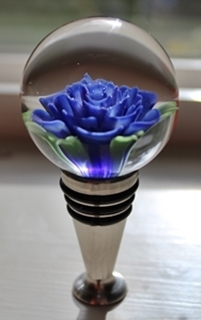 Blue rose in blown glass on stainless steel stopper