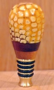 Brass bottle stopper with honeycomb