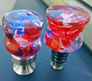 bottle stopper with a bottle opener