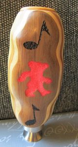 stainless stopper with colored sand detail