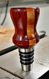 laminated wine bottle stopper
