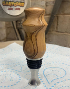 Wine bottle stopper