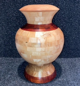 Segmented pet urn